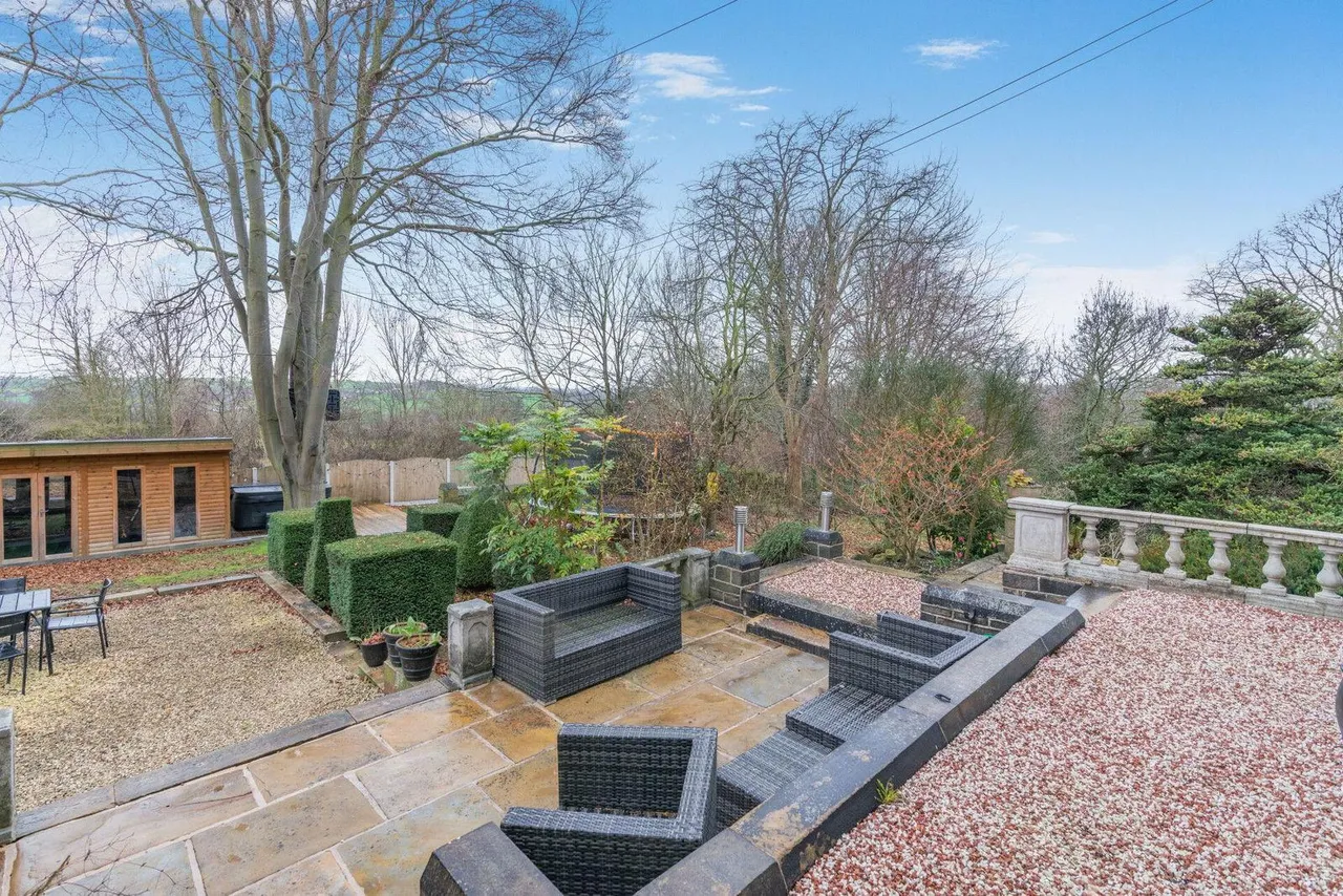 Knowle Road, Kirkheaton, HD5, photo 39