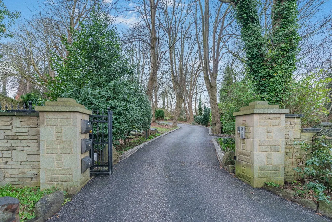 Knowle Road, Kirkheaton, HD5, photo 32