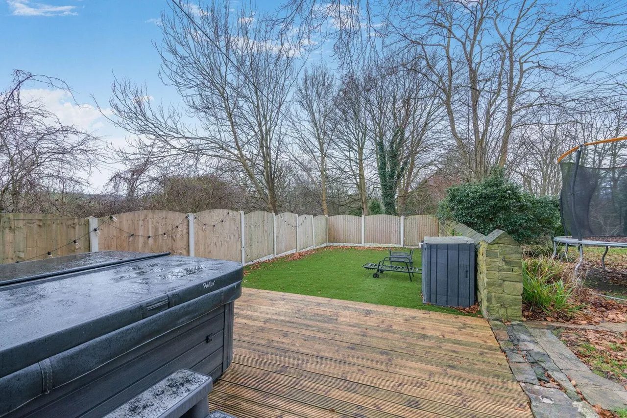 Knowle Road, Kirkheaton, HD5, photo 43