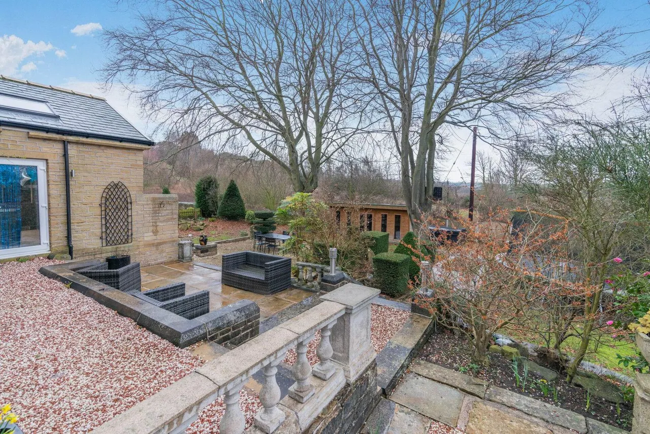 Knowle Road, Kirkheaton, HD5, photo 40