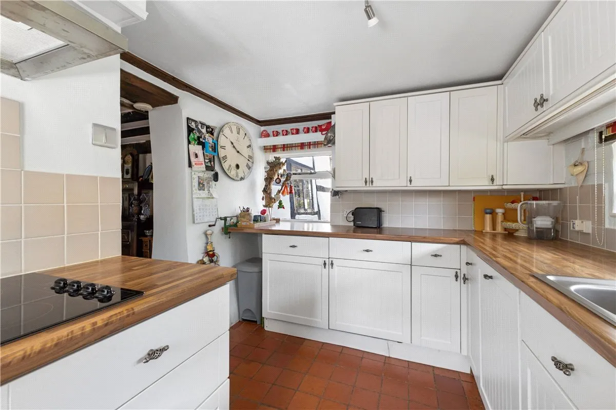 High Street, Burbage, SN8, photo 9