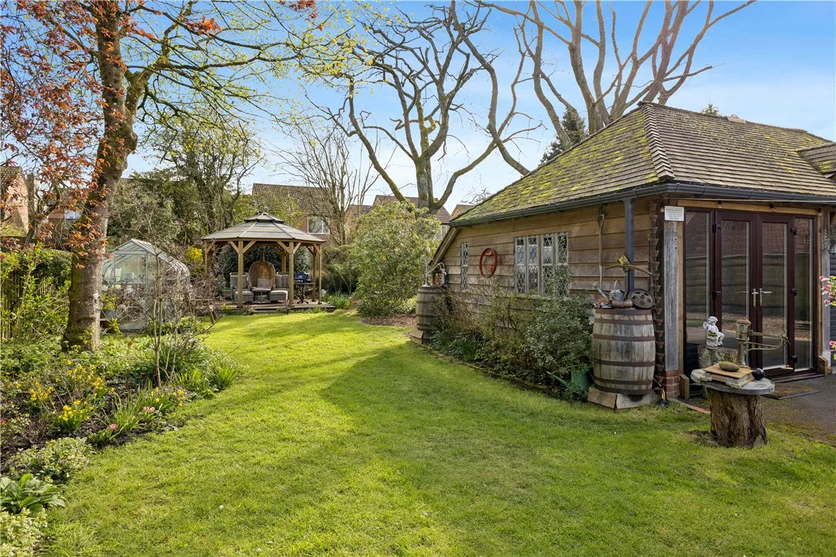 High Street, Burbage, SN8, photo 24