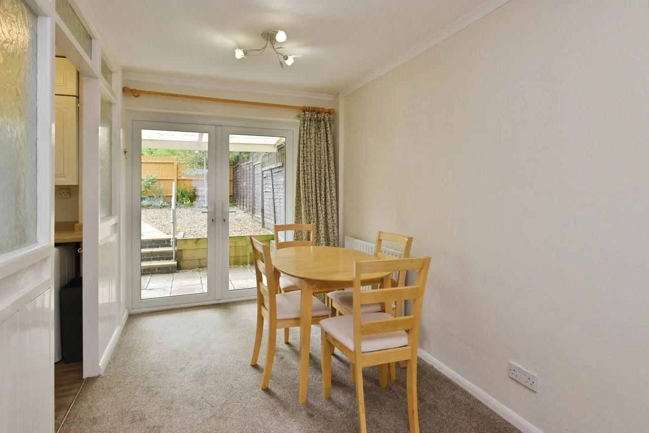Hale Avenue, Stony Stratford, Milton Keynes, Buckinghamshire, MK11, photo 4