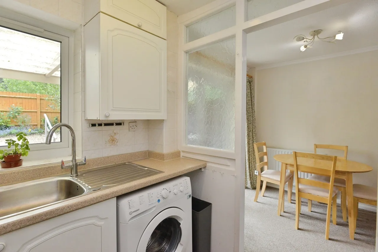 Hale Avenue, Stony Stratford, Milton Keynes, Buckinghamshire, MK11, photo 7