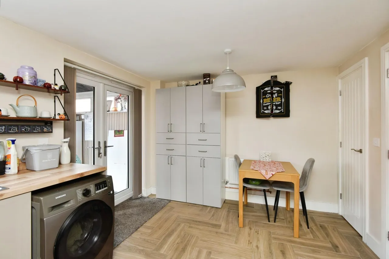William Ellis Grove, Burslem, ST6, photo 4