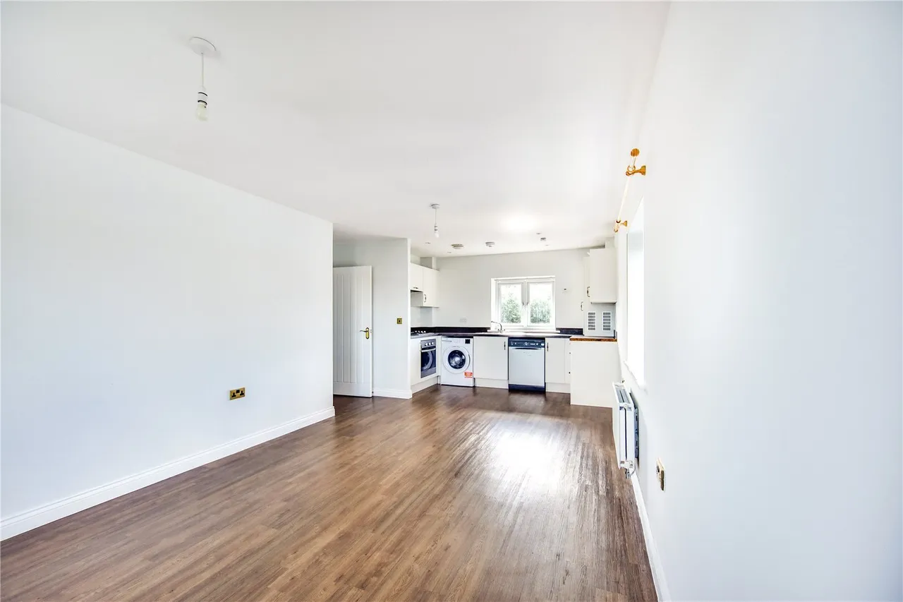 2 bed flat for sale — Edmett Way, Maidstone, Kent, ME17