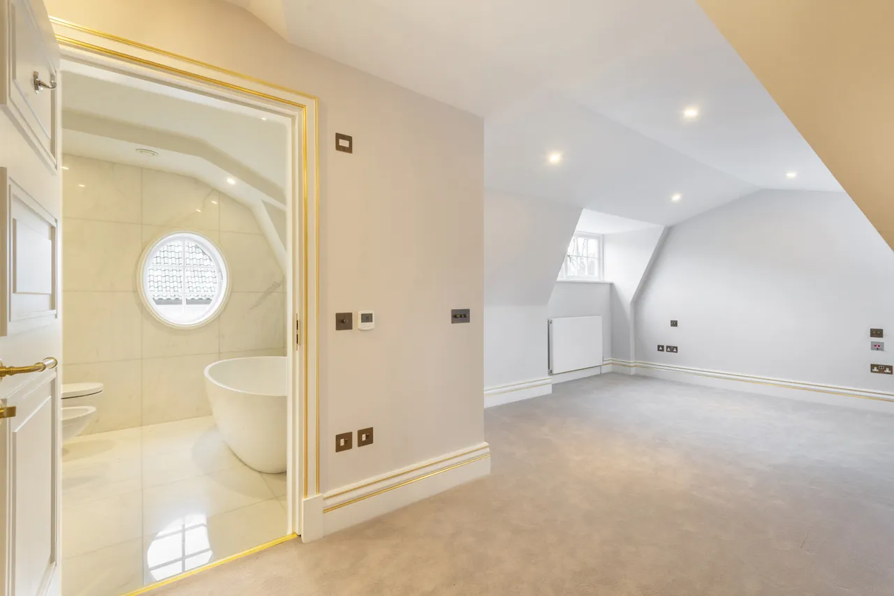 The Bishops Avenue, London, N2, photo 13
