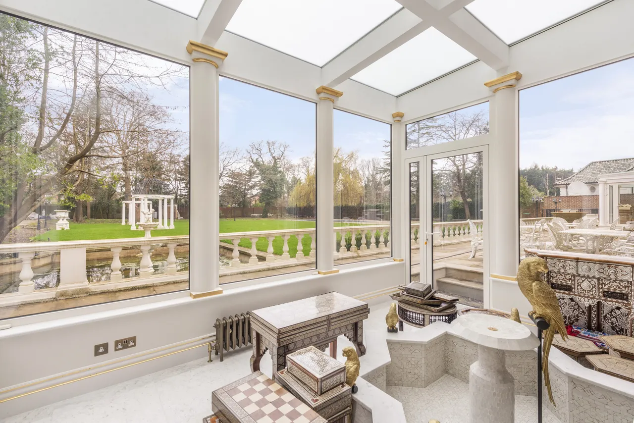 The Bishops Avenue, London, N2, photo 32
