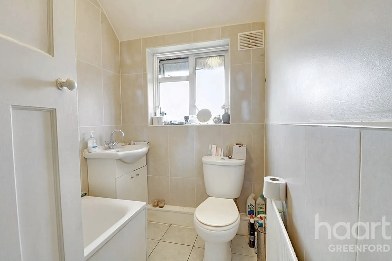 Lyndhurst Road, Greenford, UB6, photo 6