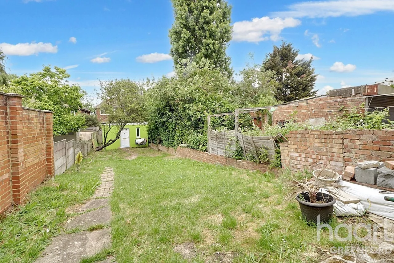 Lyndhurst Road, Greenford, UB6, photo 9