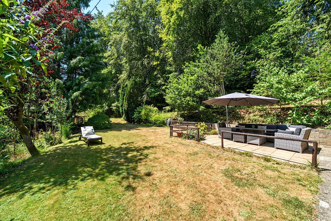 Medstead Road, Beech, GU34, photo 2