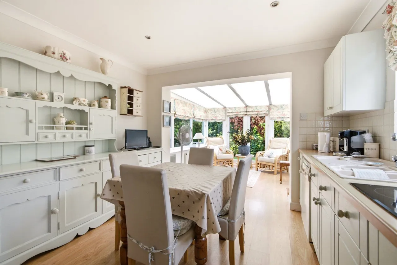 Tile Kiln Lane, Hemel Hempstead, HP3, photo 5