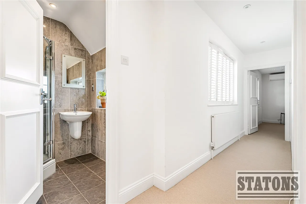 Camlet Way, Hadley Wood, Hertfordshire, EN4 0NS, photo 16