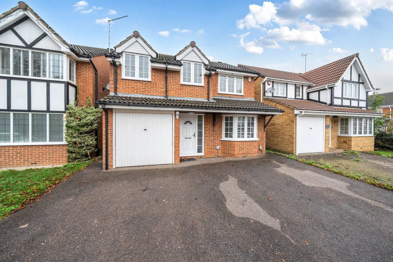 4 bed house for sale, Crabtree Way, Dunstable