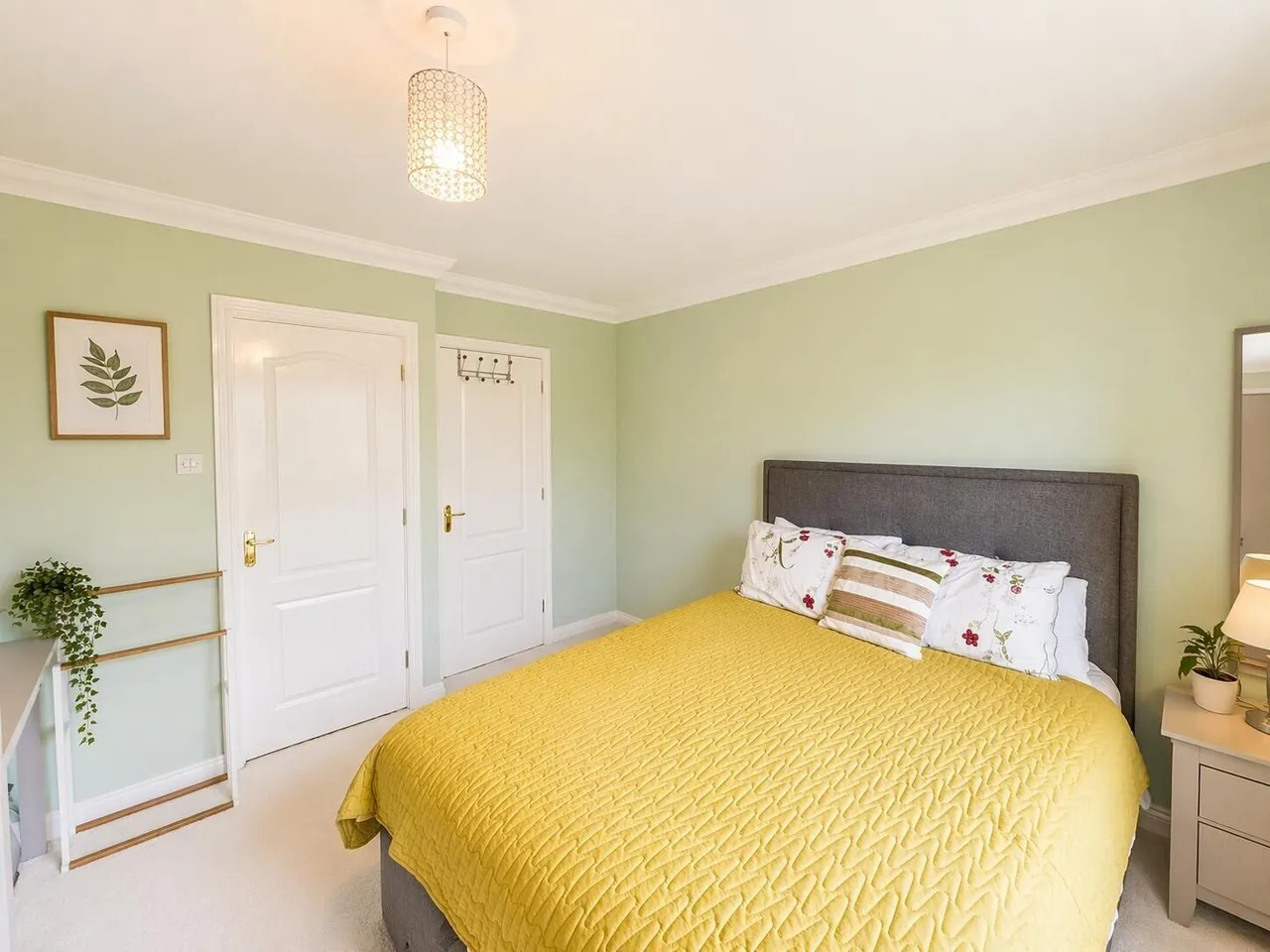 Lynmouth Cresent, MK4, photo 14