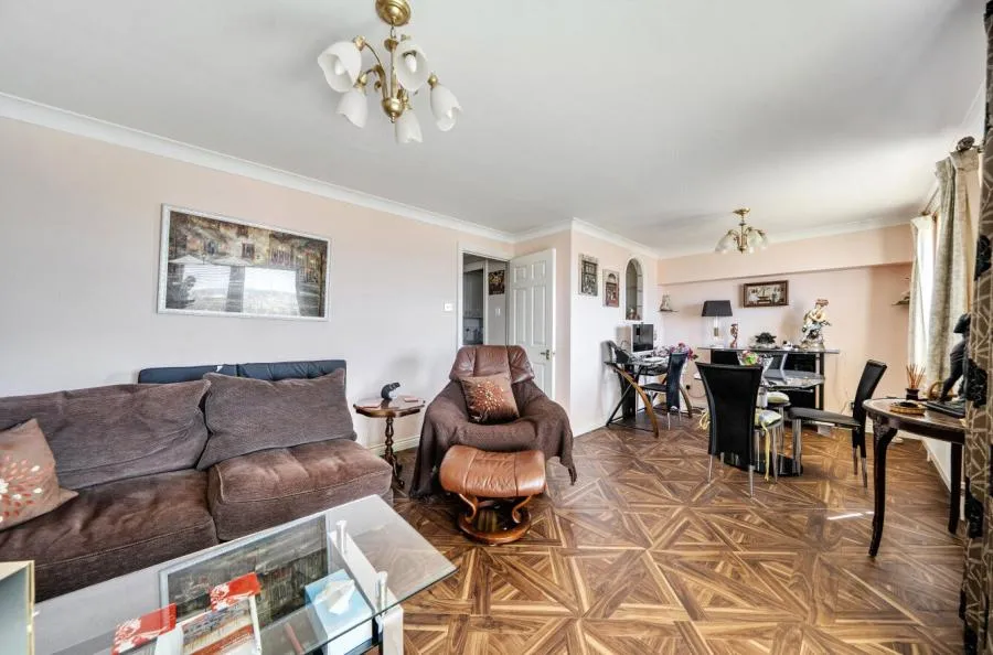 Collingwood Court, The Strand, BN2, photo 5