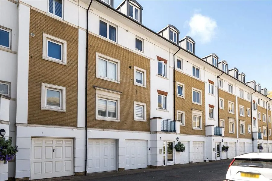 Collingwood Court, The Strand, BN2, photo 16