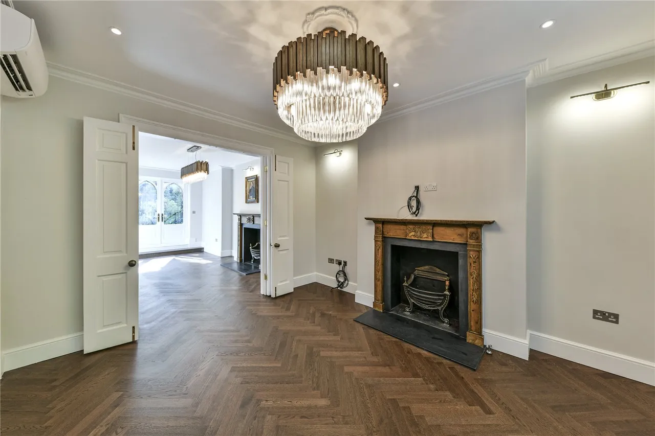 Brompton Square, London, SW3 2AA, photo 2