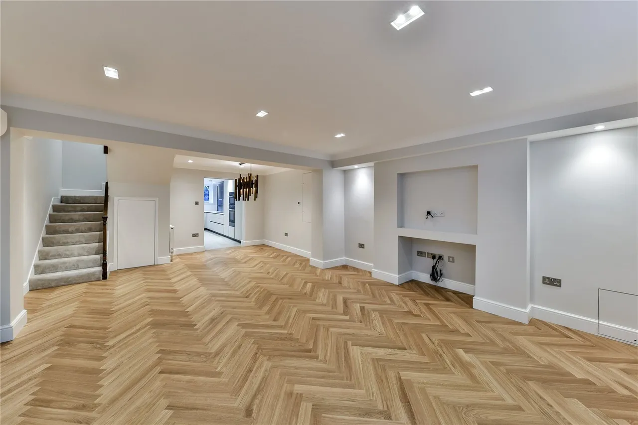 4 bed house to rent — Brompton Square, London, SW3 2AA