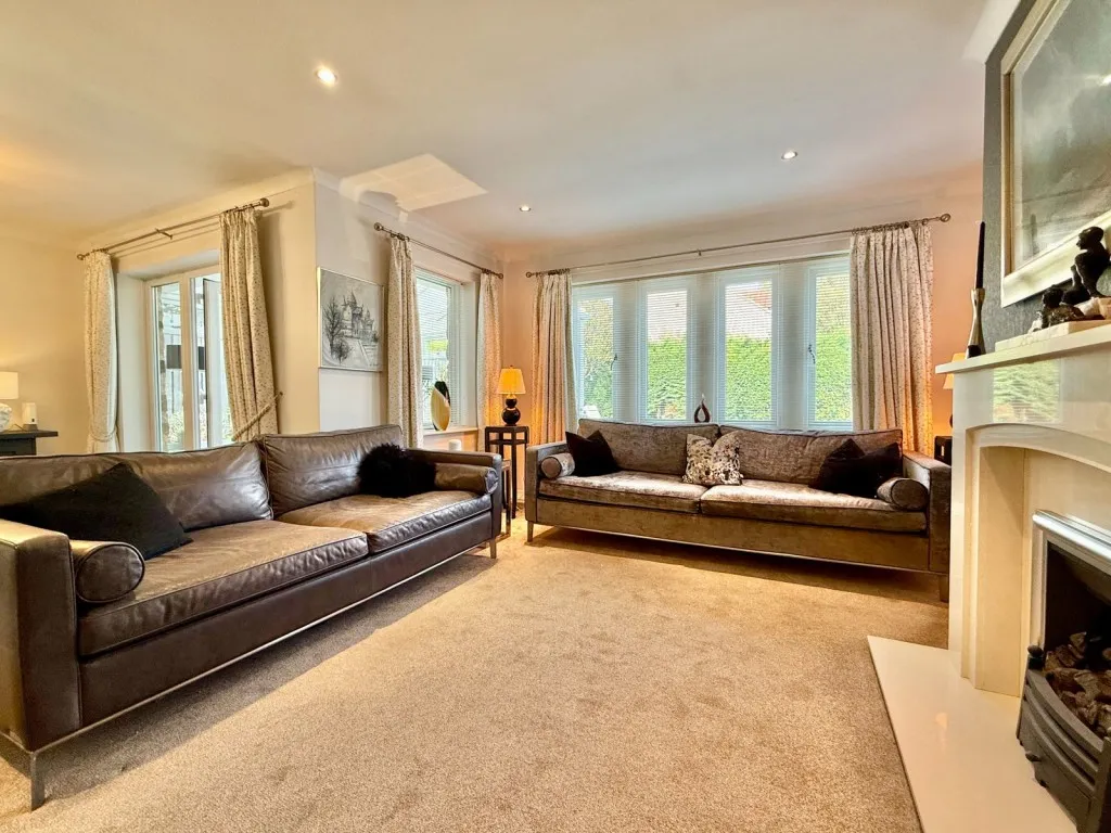 Collingham ~ Hastings Way, LS22, photo 10