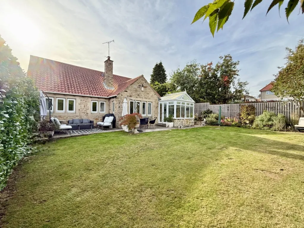 Collingham ~ Hastings Way, LS22, photo 2