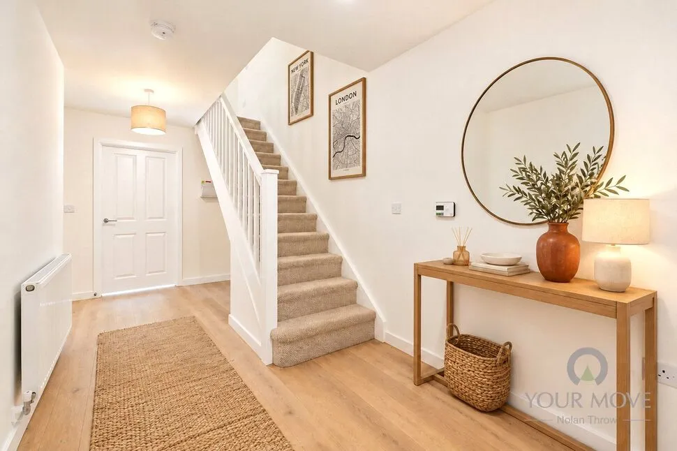 Hadlow Gardens, Kettering, NN16, photo 2