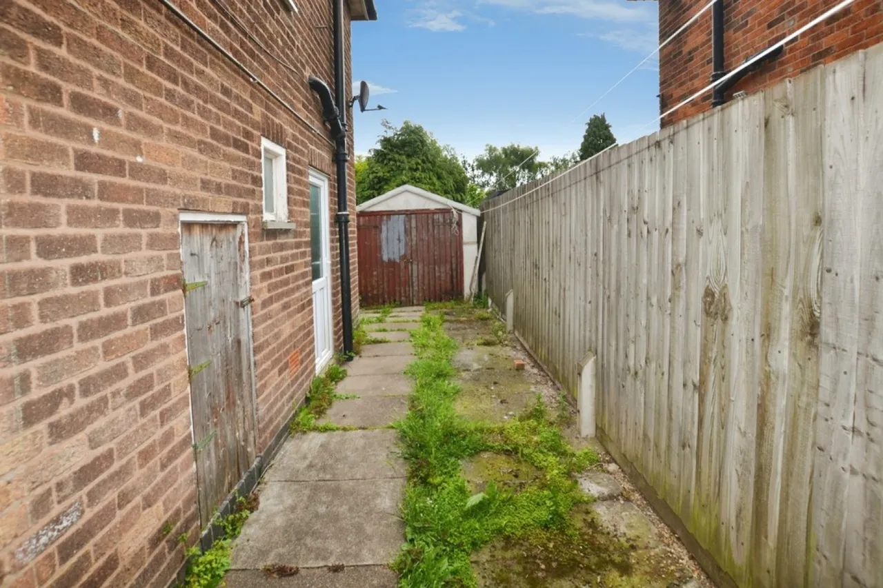 Edward Avenue, Braunstone Town, Leicester, photo 7