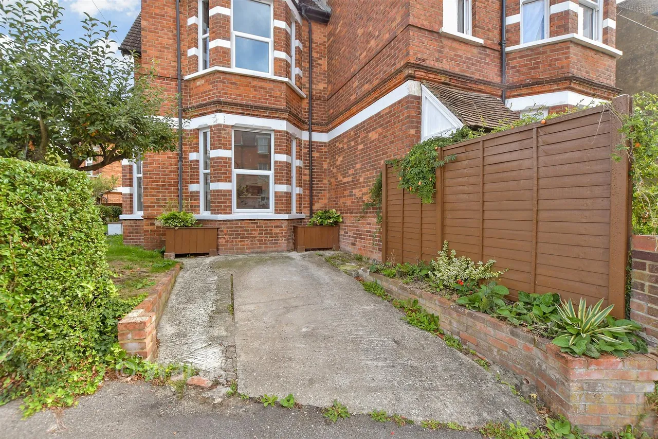 Radnor Park Road, Folkestone, CT19, photo 20
