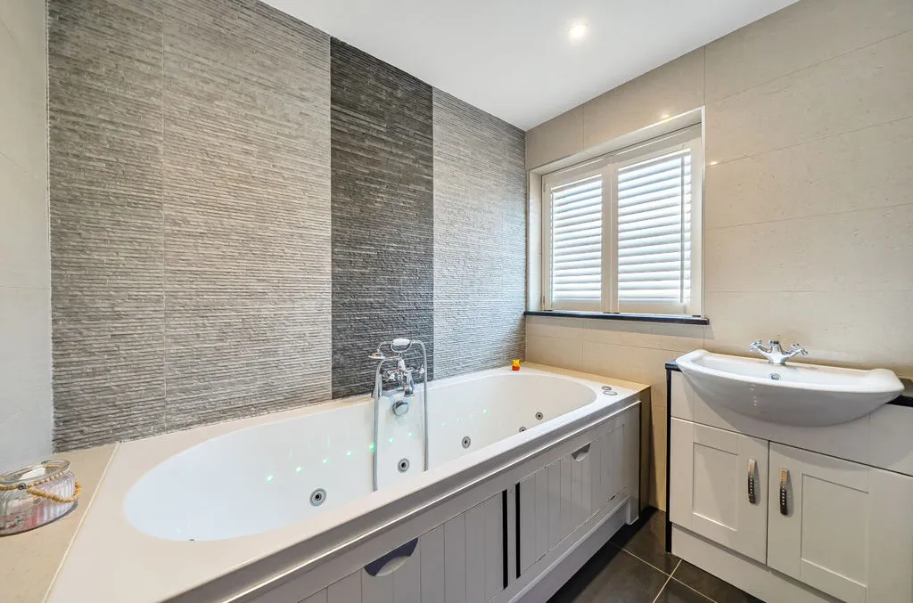 Kenley Lane, Kenley CR8 5DD, photo 17