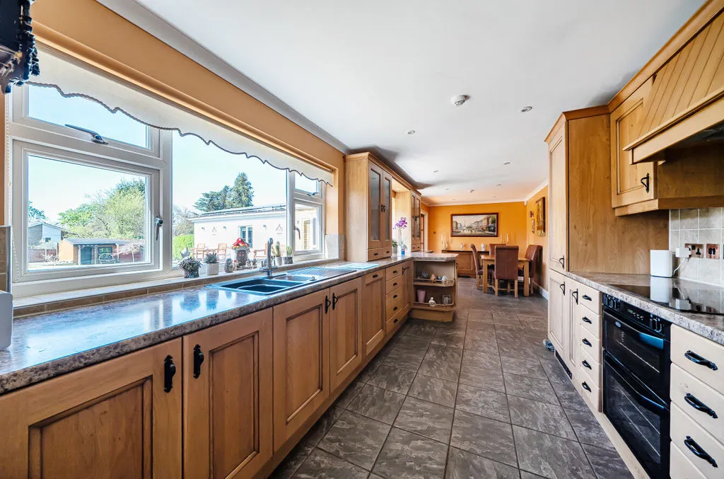 Kenley Lane, Kenley CR8 5DD, photo 6