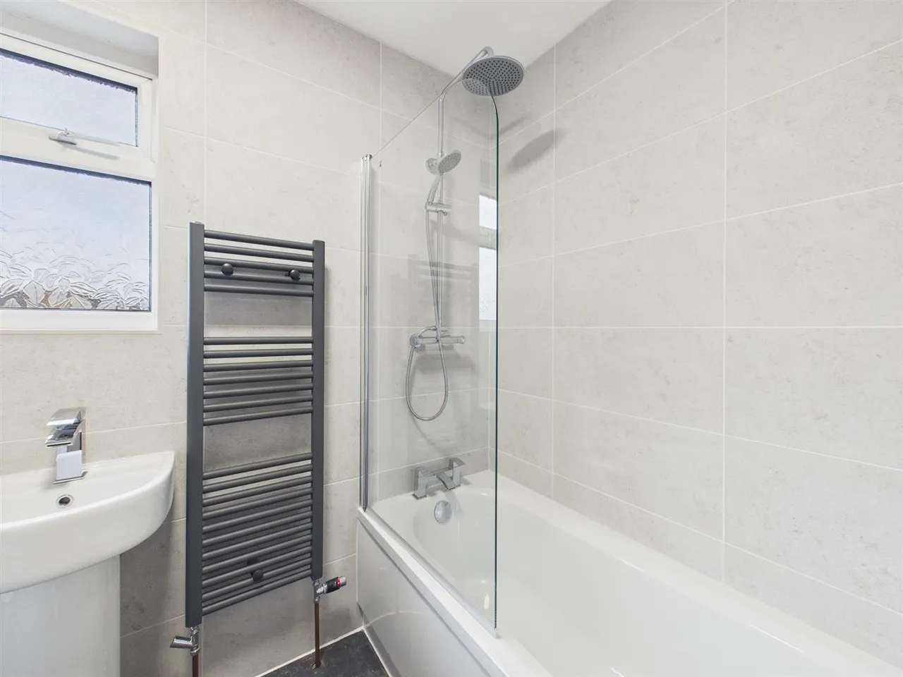 Field End Road, Pinner, Middlesex, HA5 1RD, photo 5