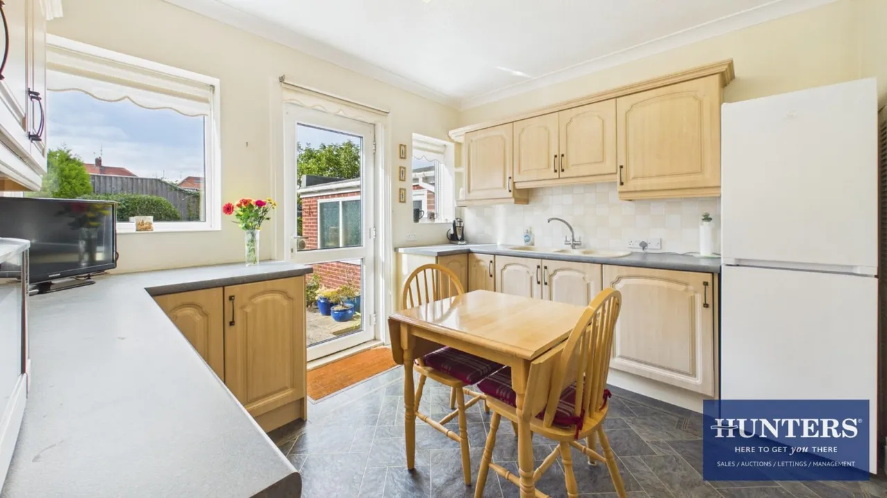 Kingarth Avenue, Seaburn, SR6, photo 8