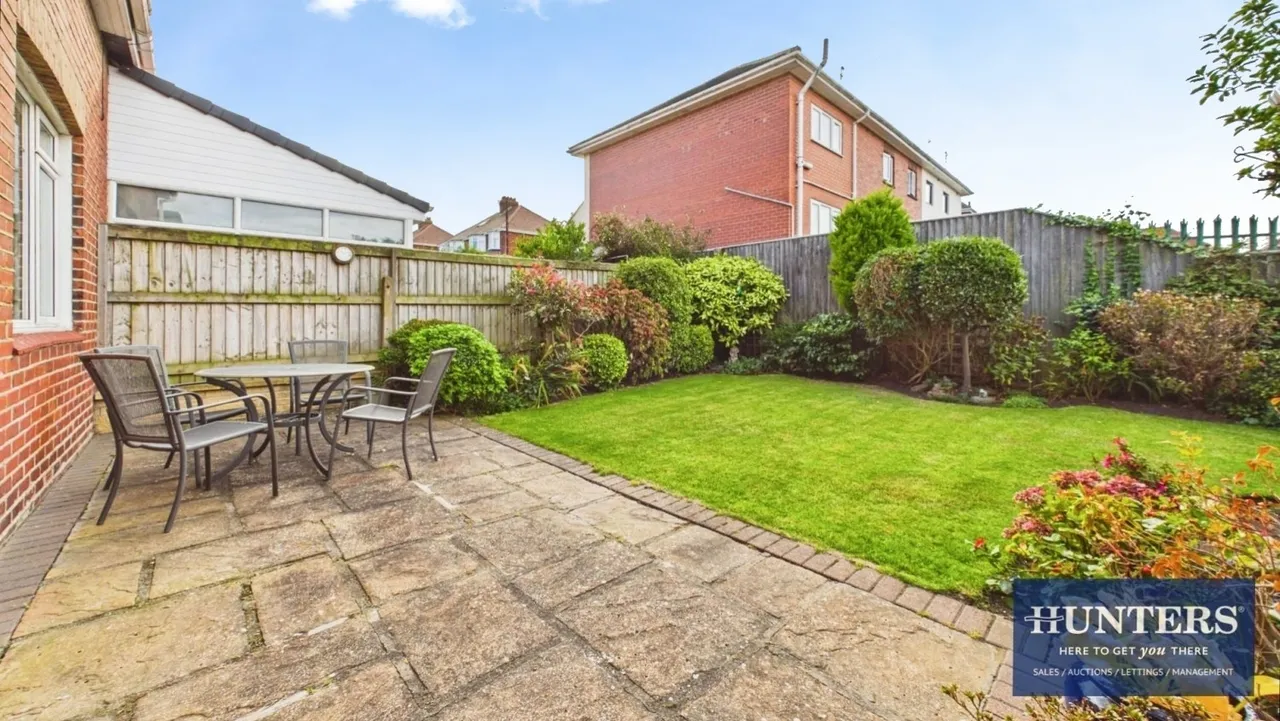 Kingarth Avenue, Seaburn, SR6, photo 22