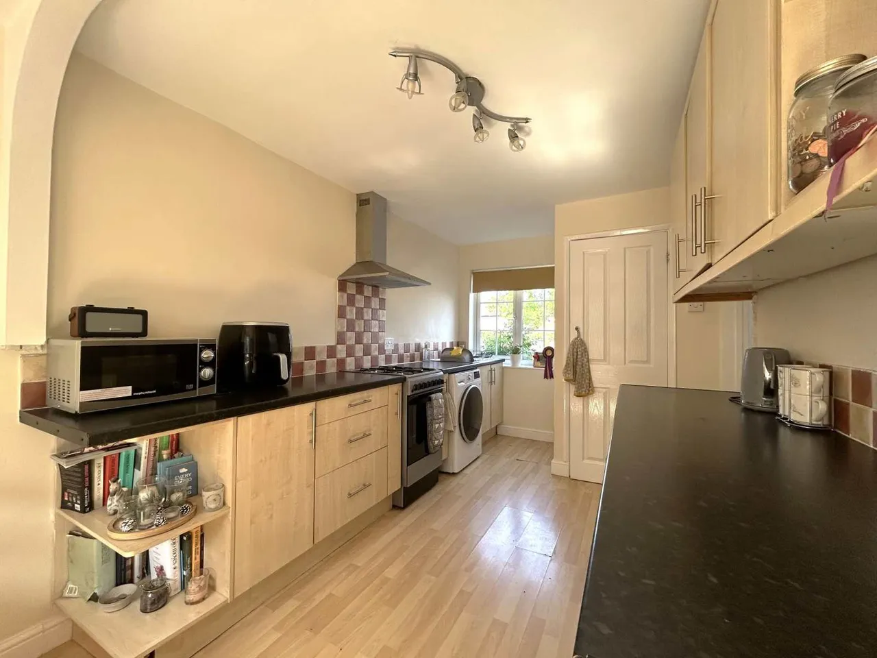 Walderslade Road, Chatham, Kent, ME5 0PA, photo 4