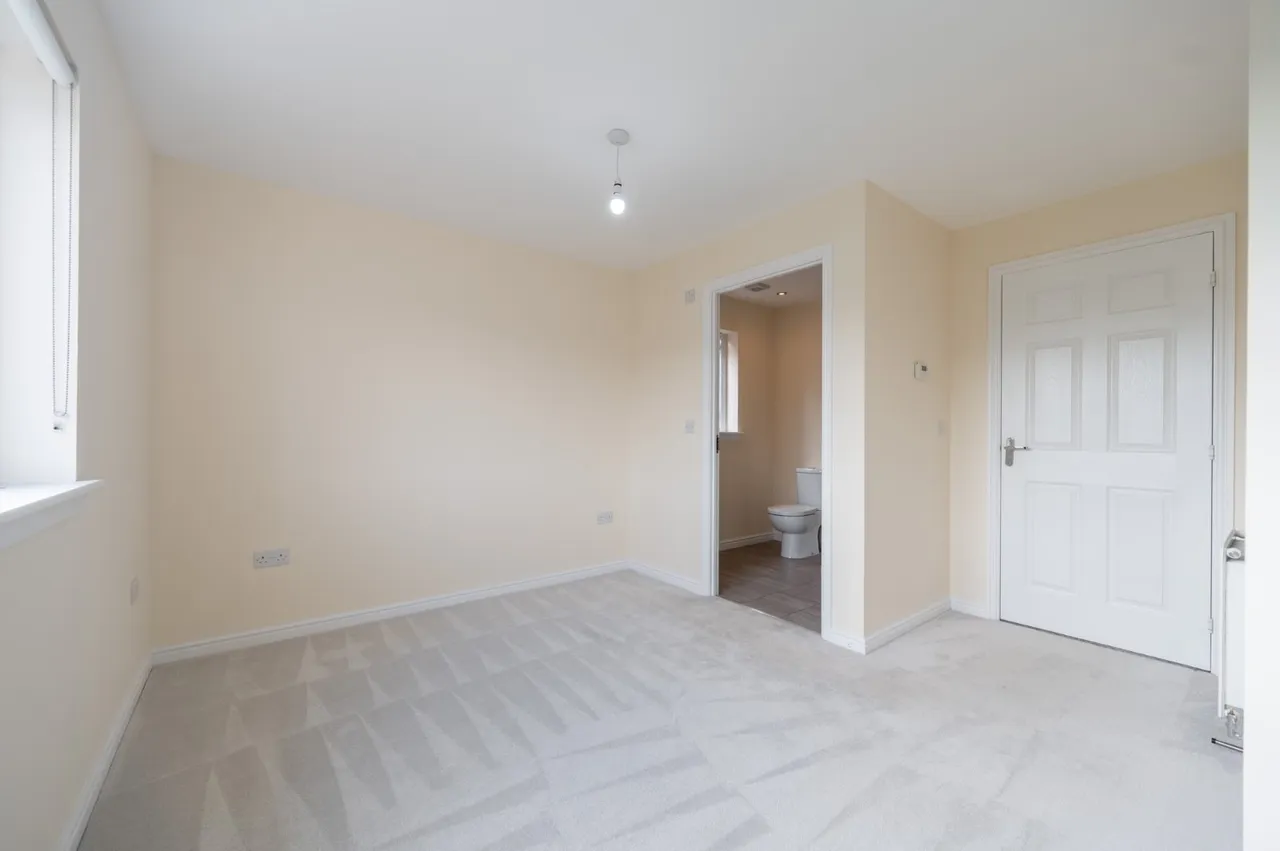 Glenmill Avenue, Glasgow, G53, photo 8