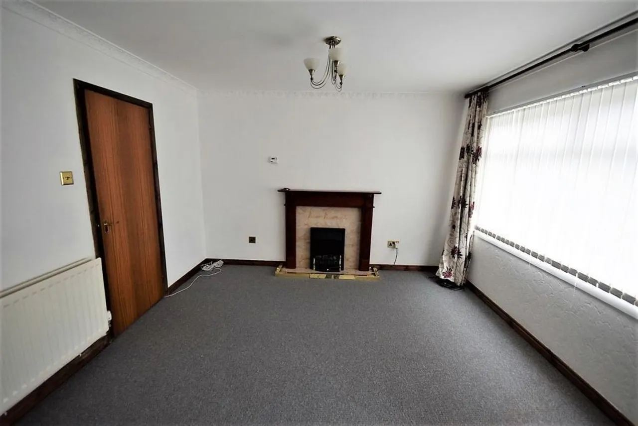 Oakerside Drive, Peterlee, SR8, photo 6