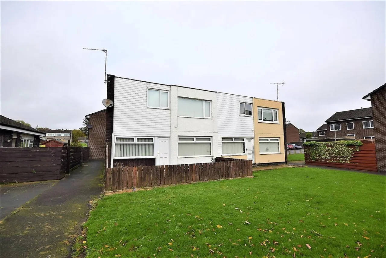 3 bed house for sale, Oakerside Drive, Peterlee, SR8