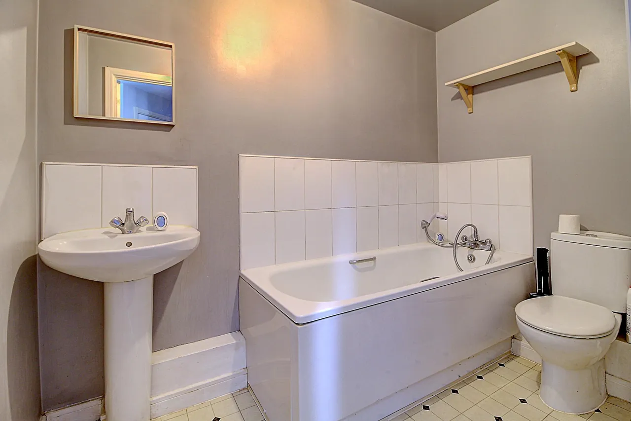 Appleton Drive, Basingstoke, RG24, photo 10