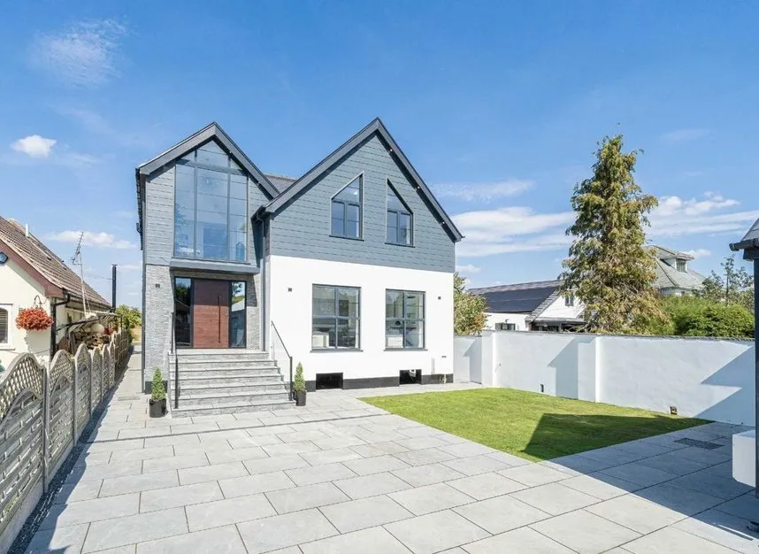 Park Avenue, Wraysbury, TW19, photo 2