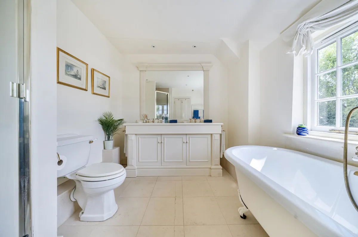 Pulborough, RH20 1LB, photo 8