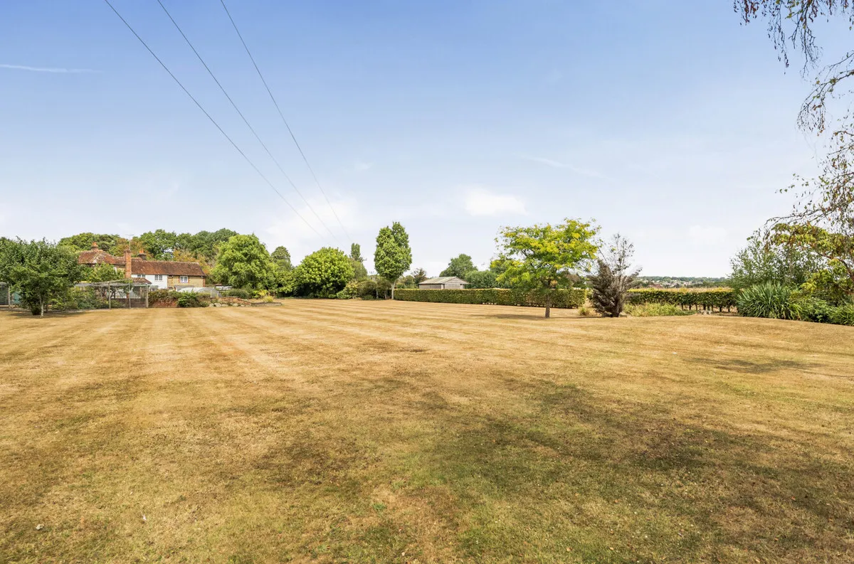 Pulborough, RH20 1LB, photo 13