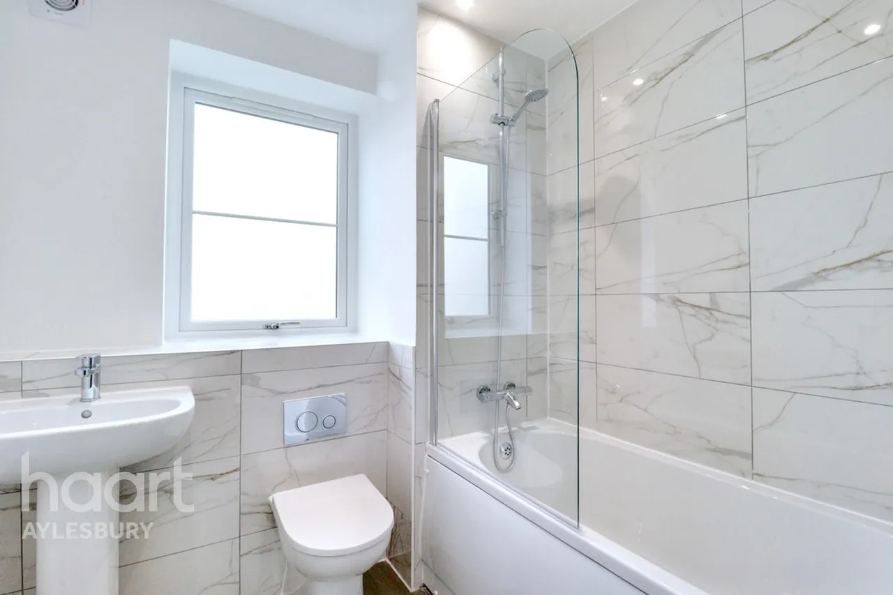 Eighth Avenue, Aylesbury, HP19, photo 8