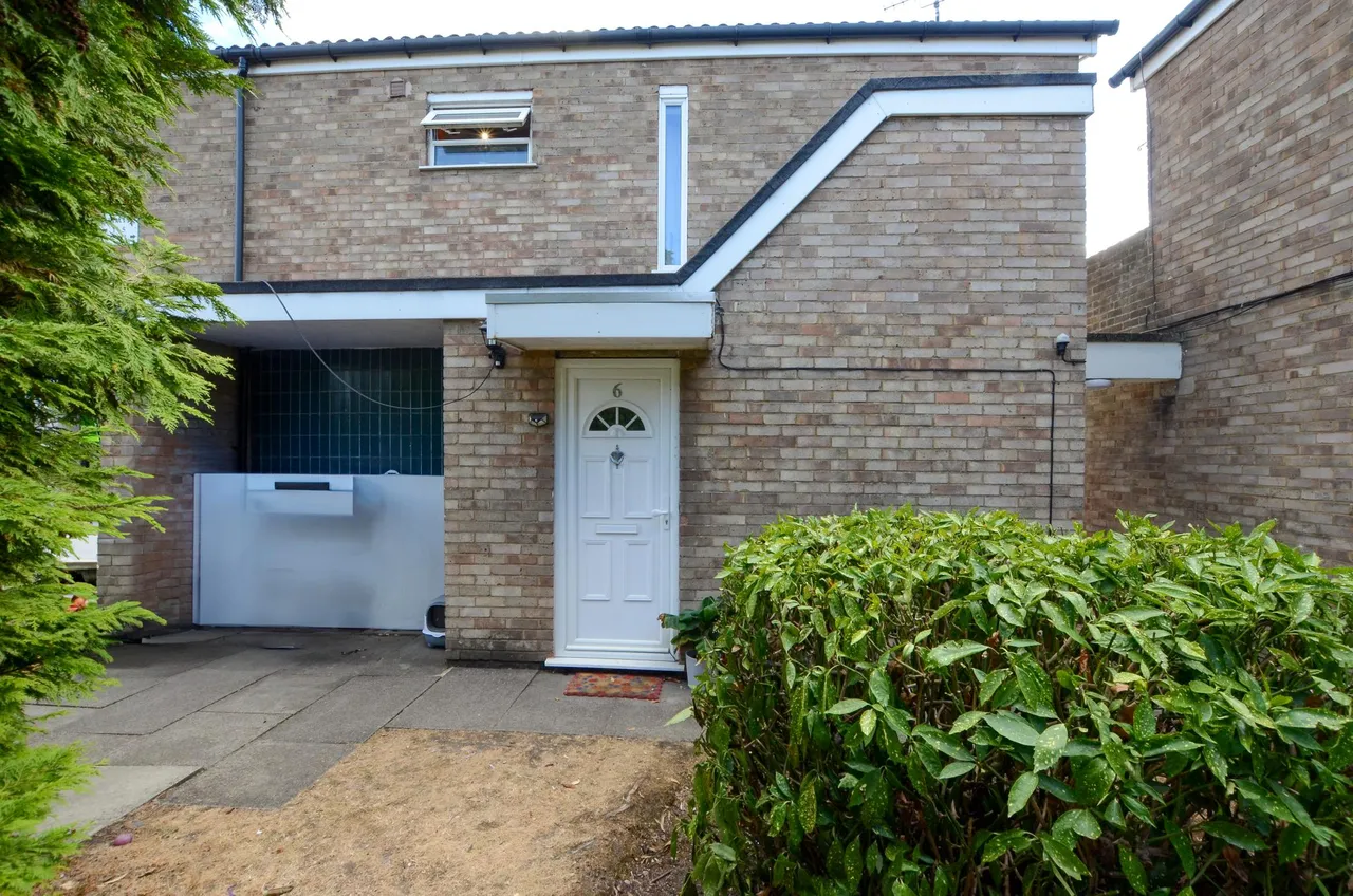 The Larches, Bushey, WD23, photo 13