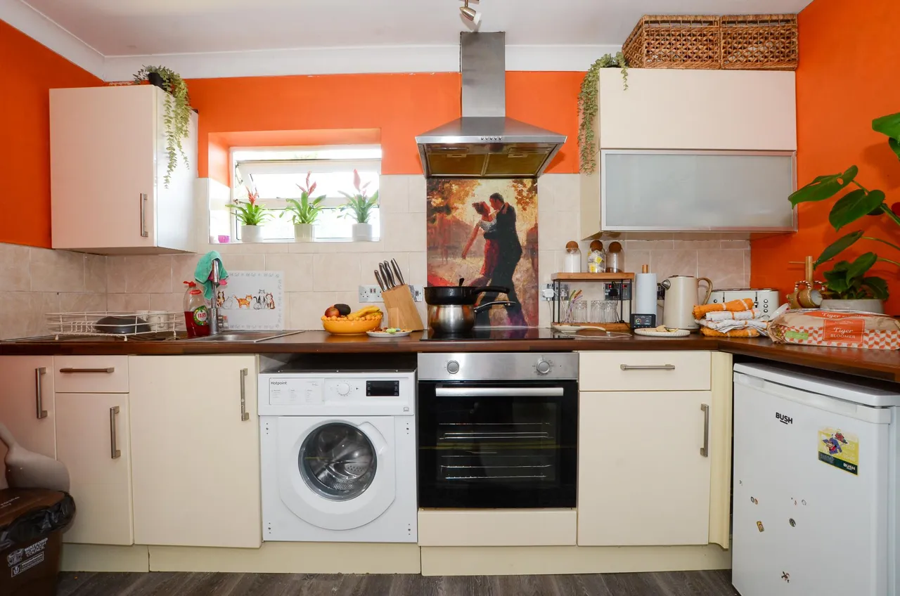 The Larches, Bushey, WD23, photo 6