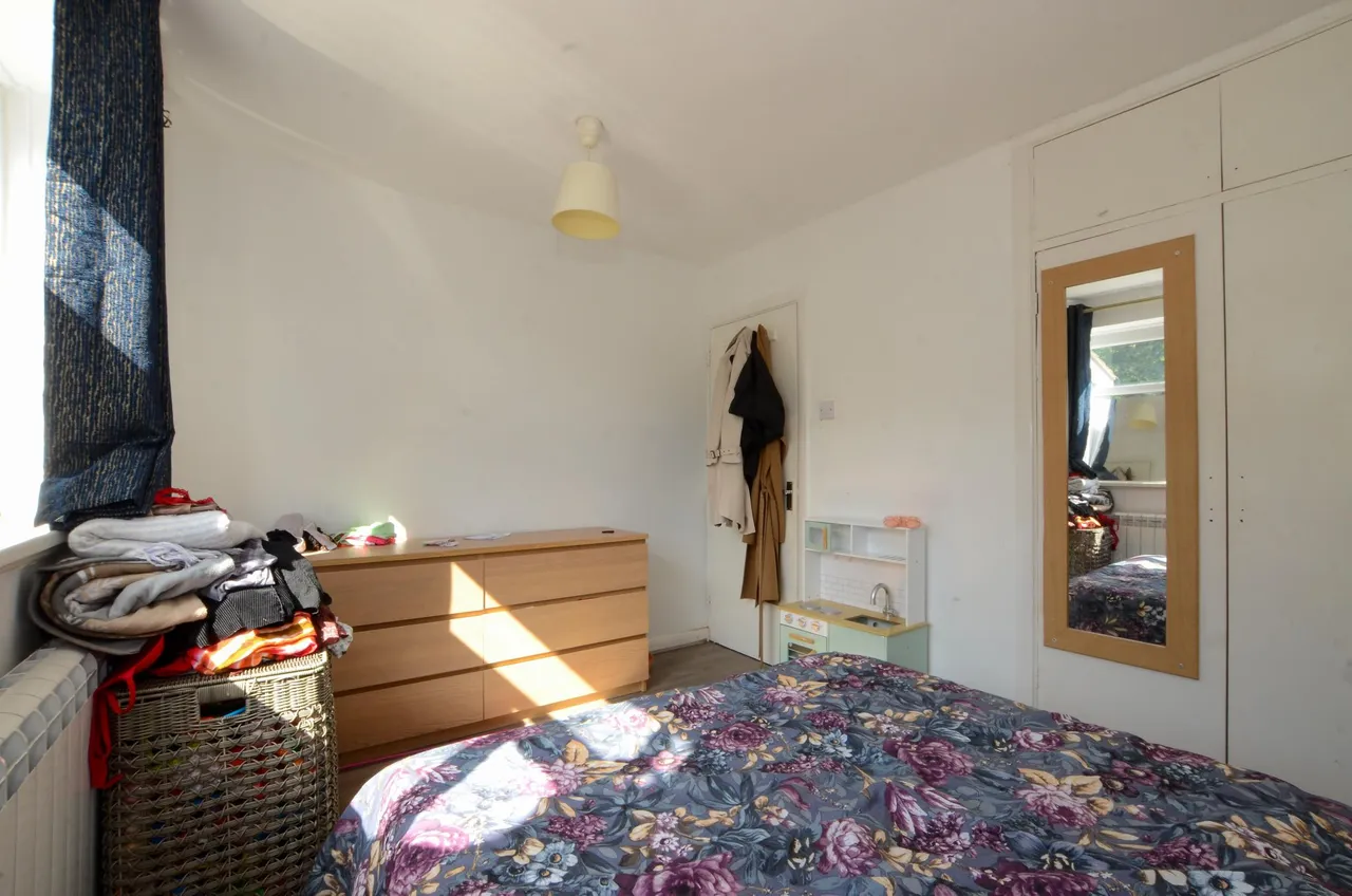 The Larches, Bushey, WD23, photo 8