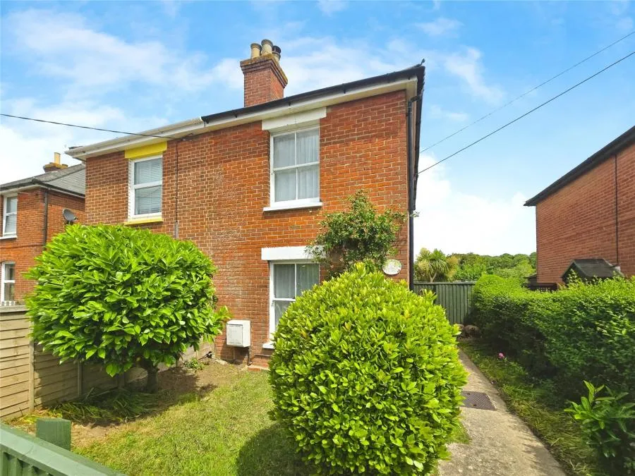 2 bed house for sale, Copse Lane, Freshwater, PO40