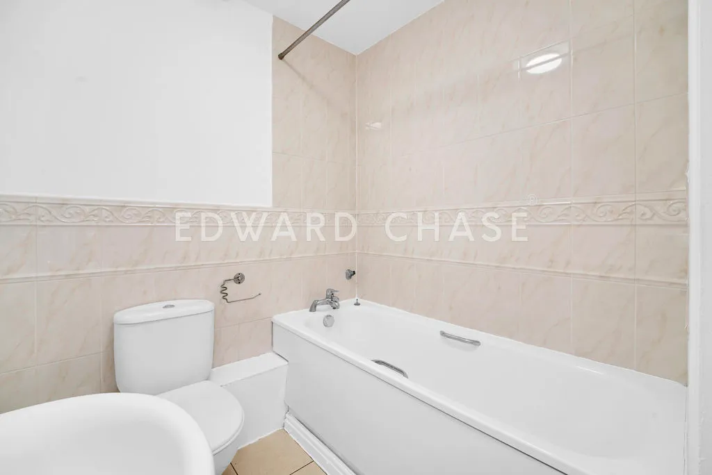 Blackthorn Road, Ilford, IG1, photo 8