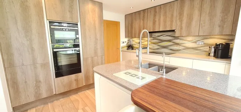 Mountfields, Pitsea Mount, Basildon, Essex, SS13 3DA, photo 17