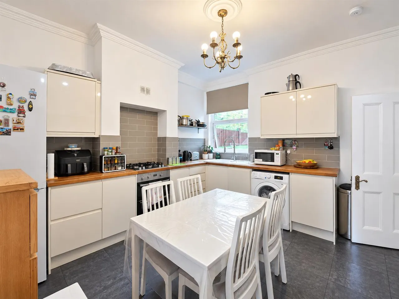 Park Avenue, Palmers Green, N13, photo 2