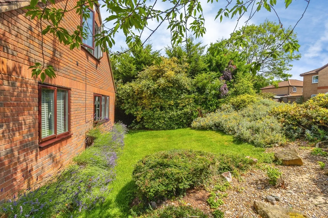 Belvoir Avenue, Emerson Valley, MK4, photo 34